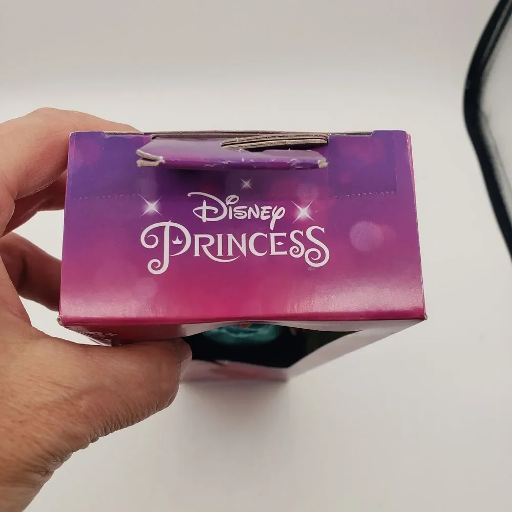 NIB Disney Princess‎ ARIEL Mermaid Hasbro Fashion Doll